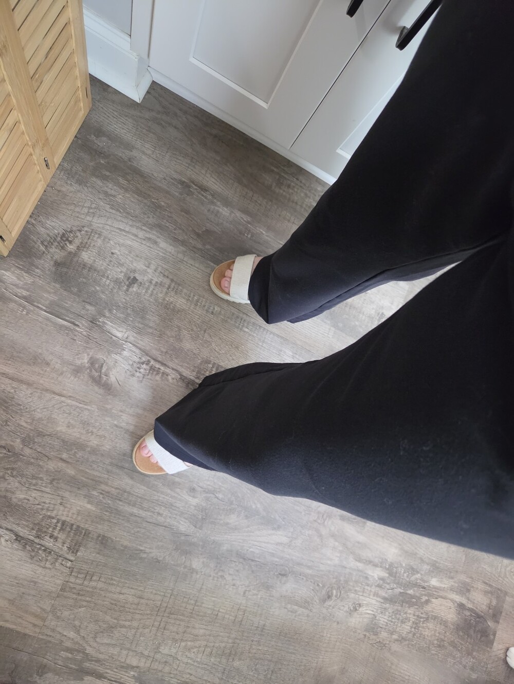 HALARA Straight Leg Pants in Black